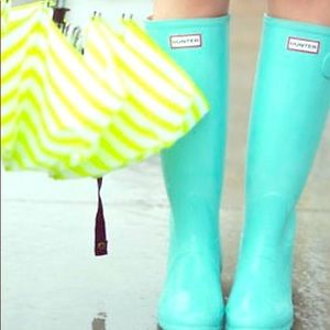 Tiffany blue hunter boots